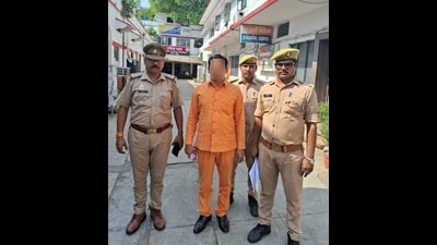Lucknow police stated that Kanhaiya formed a fake company and defrauded prominent businessmen of crores by promising them government contracts and leases. (HT PHOTO) Lucknow police stated that Kanhaiya formed a fake company and defrauded prominent businessmen of crores by promising them government contracts and leases. (HT PHOTO)
