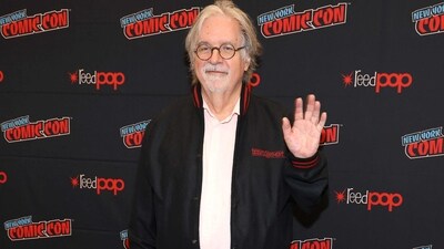 Matt Groening was seen at The Simpsons panel during New York Comic Con at Jacob Javits Center on October 19 in New York City. He was seen in a peach shirt under a jacket and pants. Matt Groening was seen at The Simpsons panel during New York Comic Con at Jacob Javits Center on October 19 in New York City. He was seen in a peach shirt under a jacket and pants.