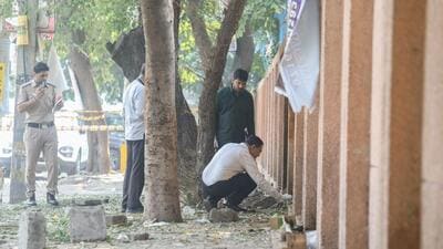 Police and forensic teams investigate the spot where the explosion took place. (Arvind Yadav/HT Photo) Police and forensic teams investigate the spot where the explosion took place. (Arvind Yadav/HT Photo)