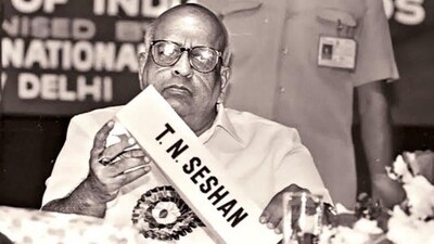TN Seshan, the former chief election commissioner, (Satyajeet Tambe/Twitter) TN Seshan, the former chief election commissioner, (Satyajeet Tambe/Twitter)