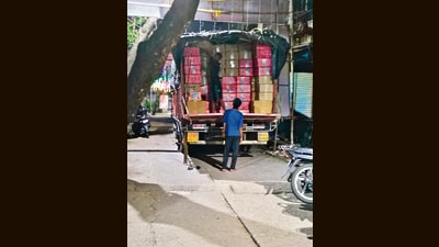 HC orders survey of illegal sale of firecrackers HC orders survey of illegal sale of firecrackers