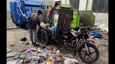 Locals say their efforts to segregate waste go for a toss as the collectors mix everything. (Manish/HT)
