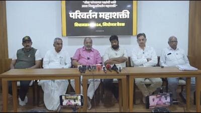 Members of Parivartan Mahashakti Aghadi during a press conference in Pune on Monday. (HT PHOTO) Members of Parivartan Mahashakti Aghadi during a press conference in Pune on Monday. (HT PHOTO)