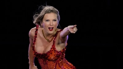 Taylor Swift explained her criteria for the crowd while picking final stops of the tour.
(Photo by CHANDAN KHANNA / AFP) (AFP) Taylor Swift explained her criteria for the crowd while picking final stops of the tour.
(Photo by CHANDAN KHANNA / AFP) (AFP)