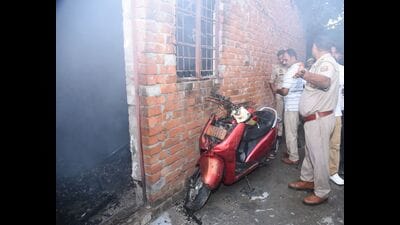 The warehouse that caught fire on Monday (HT)