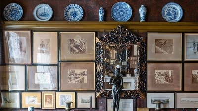 The trend initially made a buzz when celebrities like Drew Barrymore, Julia Fox, and Alix Earle shared their cluttered and messy spaces on social media. The trend initially made a buzz when celebrities like Drew Barrymore, Julia Fox, and Alix Earle shared their cluttered and messy spaces on social media.