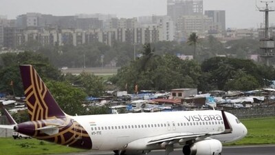 A Vistara Airbus A320 passenger aircraft prepares for take-off. (Reuters) A Vistara Airbus A320 passenger aircraft prepares for take-off. (Reuters)