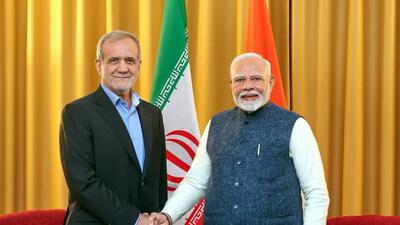Prime Minister Narendra Modi and Iranian President Masoud Pezeshkian met on the sidelines of the Brics Summit on Tuesday. (PTI) Prime Minister Narendra Modi and Iranian President Masoud Pezeshkian met on the sidelines of the Brics Summit on Tuesday. (PTI)