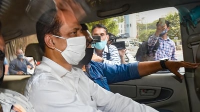 Ex-Mumbai cop Sachin Vaze. (PTI) Ex-Mumbai cop Sachin Vaze. (PTI)