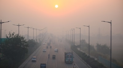 Expert tips for healthy eyes, skin and throat amid Delhi's rising AQI (Photo: Shutterstock) Expert tips for healthy eyes, skin and throat amid Delhi's rising AQI (Photo: Shutterstock)