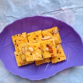 Diwali is incomplete without tasty sweets, be it the fan-favourite laddoo or the overrated Soan Papdi. (Shutterstock)