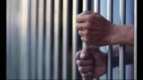 Foreign weapon recovered from accomplice who was already waiting for the inmate at civil hospital .