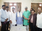 The senior leader sought Siddaramaiah's blessings, hinting that the Congress would allot the B form to Yogeshwar.