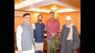 (From left to right) Hurriyat leaders Masroor Abbas, Mirwaiz Umar Farooq, Bilal Lone and Abdul Gani Bhat during the meeting in Srinagar on Wednesday. (HT Photo)