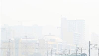 A hazy view of the Noida skyline on Wednesday, owing to rising air pollution. Noida recorded an air quality index (AQI) of 300, in the ‘poor’ category, on Wednesday. (Sunil Ghosh /HT Photo) A hazy view of the Noida skyline on Wednesday, owing to rising air pollution. Noida recorded an air quality index (AQI) of 300, in the ‘poor’ category, on Wednesday. (Sunil Ghosh /HT Photo)