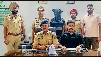 The accused in Ludhiana police custody on Wednesday. (HT Photo)