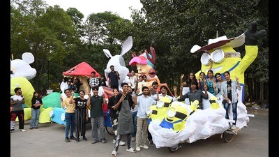 Chandigarh carnival is being organised by the UT’s tourism department from Friday to Sunday at Leisure Valley in Sector 10. (Ravi Kumar/HT) Chandigarh carnival is being organised by the UT’s tourism department from Friday to Sunday at Leisure Valley in Sector 10. (Ravi Kumar/HT)