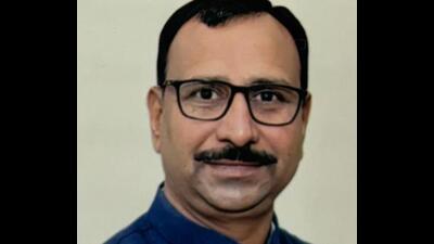 Congress legislator from Uklana, Naresh Selwal said when he visited the SDO’s office, asked him who gave us permission to enter the office. (HT File)