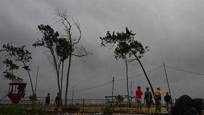 Cyclone Dana: More than 1 lakh 70 thousand people who are in affected areas of Odisha have been evacuated. (AFP) Cyclone Dana: More than 1 lakh 70 thousand people who are in affected areas of Odisha have been evacuated. (AFP)