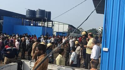 Five labourers were killed and six others injured when a makeshift water tank collapsed around 8 am in Sadgurunagar. (HT PHOTO) Five labourers were killed and six others injured when a makeshift water tank collapsed around 8 am in Sadgurunagar. (HT PHOTO)