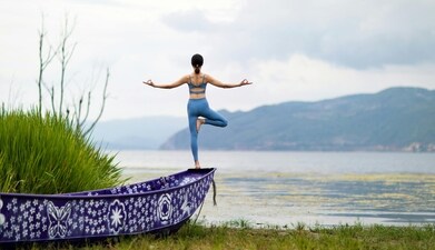 Standing on one leg requires balance, flexibility and core strength. (Pexels) Standing on one leg requires balance, flexibility and core strength. (Pexels)