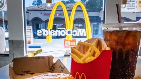 McDonald's president urges customers to ‘enjoy our classics’ after E. Coli outbreak kills 1 (Photographer: David Paul Morris/Bloomberg) (Bloomberg)