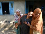 Mother of army porter Zahoor Ahamad Mir mourns at Barnate village of Baramulla district. (Waseem Andrabi /HT)