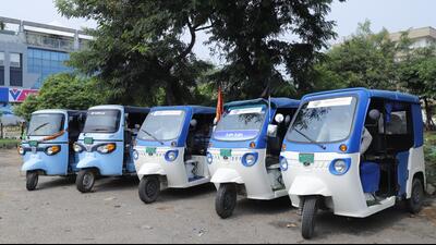 Jammu city’s e-autos and e-rickshaws, an initiative of Jammu Smart City Project, has won Centre’s coveted ‘award of excellence in urban transport. (HT Photo) Jammu city’s e-autos and e-rickshaws, an initiative of Jammu Smart City Project, has won Centre’s coveted ‘award of excellence in urban transport. (HT Photo)