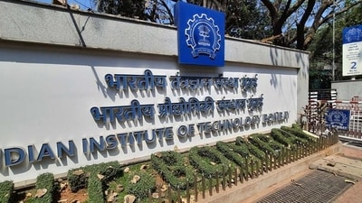 Mumbai, India - February 20, 2023: Posse of policemen deployed outside IIT Bombay after students protest seeking justice for 18-year-old Dalit student Darshan Solanki, who died by suicide on February 12 inside IIT Bombay, in Mumbai, India, on Monday, February 20, 2023. (Praful Gangurde / HT Photo) (HT PHOTO) Mumbai, India - February 20, 2023: Posse of policemen deployed outside IIT Bombay after students protest seeking justice for 18-year-old Dalit student Darshan Solanki, who died by suicide on February 12 inside IIT Bombay, in Mumbai, India, on Monday, February 20, 2023. (Praful Gangurde / HT Photo) (HT PHOTO)