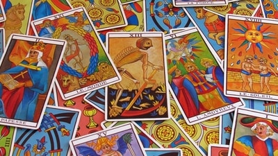 Read about your daily tarot prediction for August 25, 2023. (Pixabay)