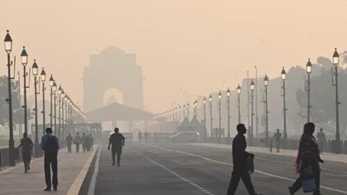 Air pollution is getting worse in Delhi-NCR. (Arvind Yadav/ Hindustan Times) Air pollution is getting worse in Delhi-NCR. (Arvind Yadav/ Hindustan Times)