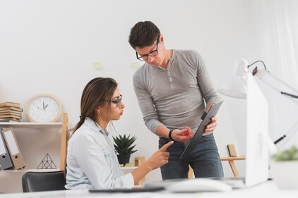 Balance work demands with fertility treatment and emotional well-being (Image by Freepik) Balance work demands with fertility treatment and emotional well-being (Image by Freepik)