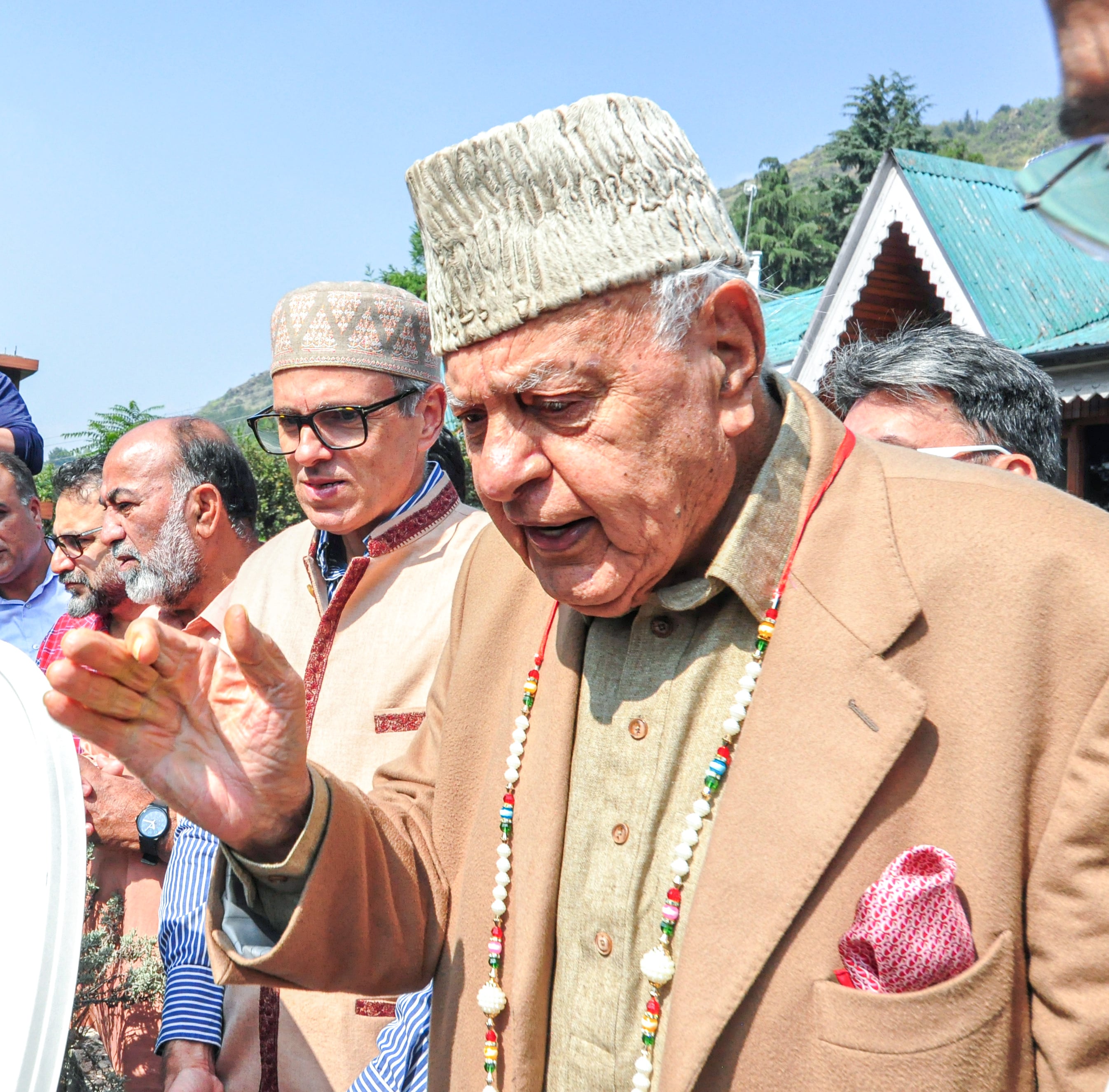 Jammu and Kashmir National Conference President Farooq Abdullah calls on Pakistan to end terrorism and pursue a path of friendship. (ANI) Jammu and Kashmir National Conference President Farooq Abdullah calls on Pakistan to end terrorism and pursue a path of friendship. (ANI)