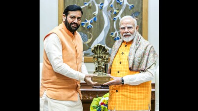 Haryana chief minister Nayab Singh Saini (left) with Prime Minister Narendra Modi in New Delhi on Saturday.