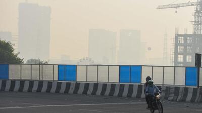 In Gurugram, the AQI has crossed 150 over the past week which falls in the “moderate” category, and the increase has led to a rise in patients with respiratory issues. (Parveen Kumar/HT Photo) In Gurugram, the AQI has crossed 150 over the past week which falls in the “moderate” category, and the increase has led to a rise in patients with respiratory issues. (Parveen Kumar/HT Photo)