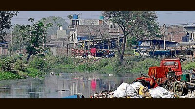 Buddha Nullah pollution has been a persistent issue for the locals and authorities. (Manish/HT)
