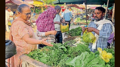 Despite a ban, single-use plastics are prevalent across Ludhiana. (Manish/HT) Despite a ban, single-use plastics are prevalent across Ludhiana. (Manish/HT)