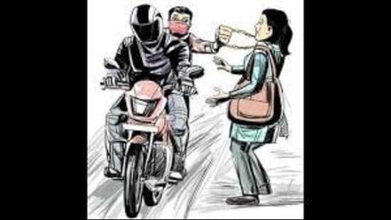 Mataur police on Saturday booked two motorcycle-borne miscreants for snatching a gold chain of a woman pedestrian in Phase-7, Mohali. (Getty image)