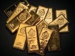 Spot gold prices declined by 0.48% to  <span class='webrupee'>₹</span>77,622.00 per 10 grams around 10 am IST on Monday, October 28, 2024