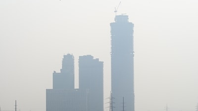 The Noida authority has asked the promoters and apartments owner associations to install anti-smog guns at their housing towers with an aim to mitigate air pollution during this winter when the graded response action plan is put into effect in Delhi-NCR. (Photo by Sunil Ghosh / Hindustan Times) The Noida authority has asked the promoters and apartments owner associations to install anti-smog guns at their housing towers with an aim to mitigate air pollution during this winter when the graded response action plan is put into effect in Delhi-NCR. (Photo by Sunil Ghosh / Hindustan Times)