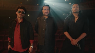 Divyenndu, Pankaj Tripathi and Ali Fazal reunite for Mirzapur The Film as Munna, Kaleen and Guddu Divyenndu, Pankaj Tripathi and Ali Fazal reunite for Mirzapur The Film as Munna, Kaleen and Guddu