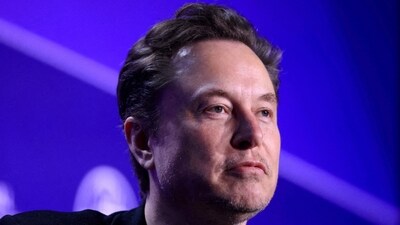 Philadelphia DA says he is suing Elon Musk's America PAC over its $1 million giveaway (REUTERS/David Swanson/File Photo) (REUTERS)