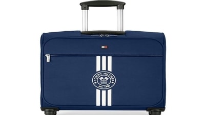 Travel elegantly with Tommy Hilfiger suitcases. Travel elegantly with Tommy Hilfiger suitcases.