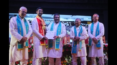 Union education minister Dharmendra Pradhan at the IIT-BHU convocation on Monday. (Rajesh Kumar/HT) Union education minister Dharmendra Pradhan at the IIT-BHU convocation on Monday. (Rajesh Kumar/HT)