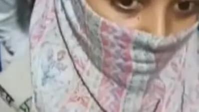 Spat between Haryana cop, Rajasthan bus conductor goes viral Spat between Haryana cop, Rajasthan bus conductor goes viral