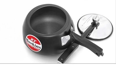 Cook delicious meals quickly with Hawkins 3-litre pressure cookers. Cook delicious meals quickly with Hawkins 3-litre pressure cookers.