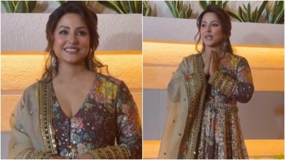 Hina Khan attends Ekta Kapoor's Diwali bash. Hina Khan attends Ekta Kapoor's Diwali bash.