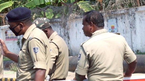 Bhubaneswar-Cuttack Police Commissionerate in Odisha has asked all personnel of police station reception desks to wear body cameras (ANI)