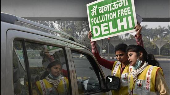 The volunteers will also be deployed in Green War Rooms to manage pollution-related complaints, Atishi said. (HT Archive)