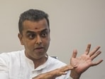 Shiv Sena's Milind Deora will be facing off against Shiv Sena (UBT)'s Aaditya Thackeray for the Worli seat